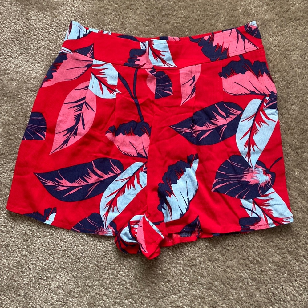 Express printed shorts.